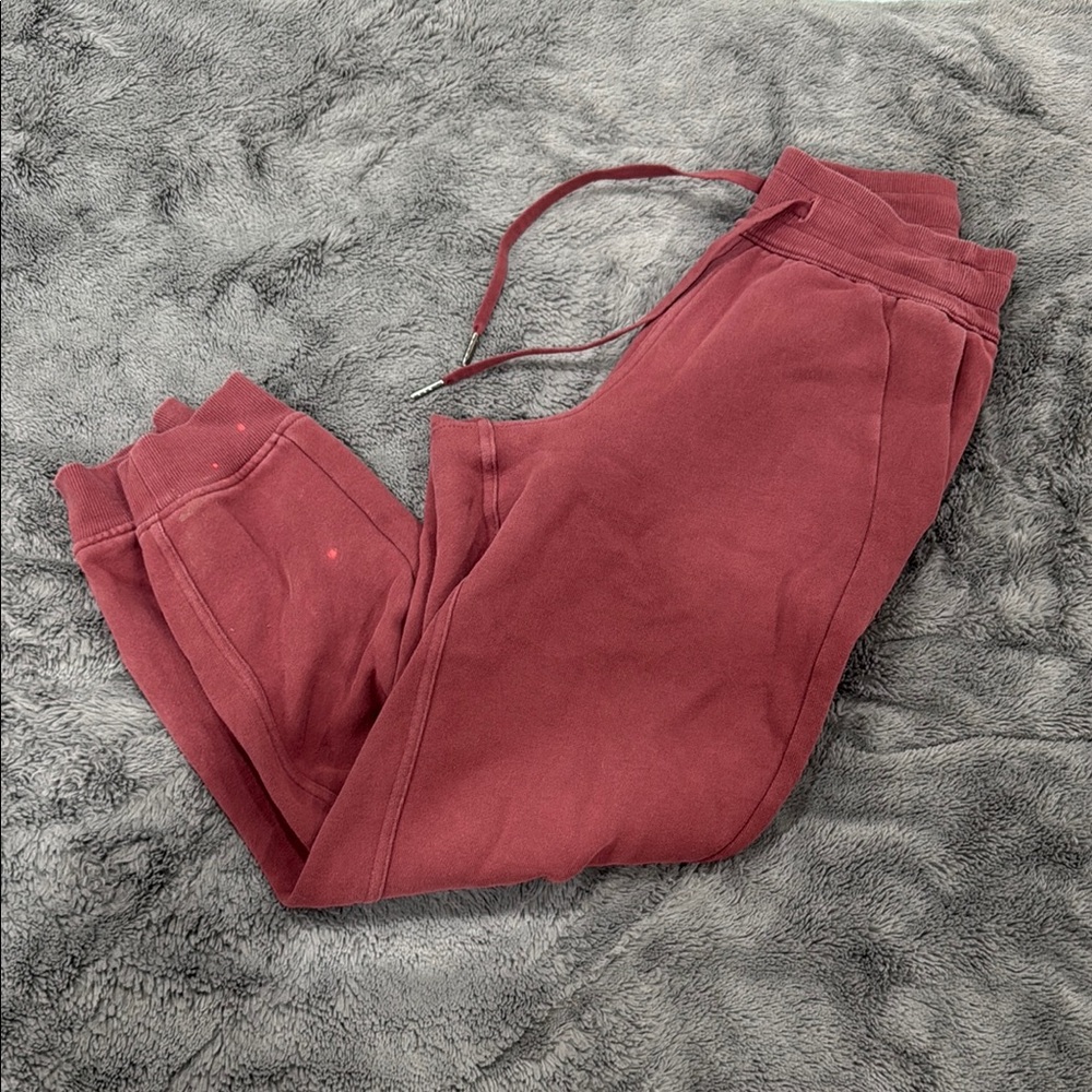lululemon athletica mauve Track Pants